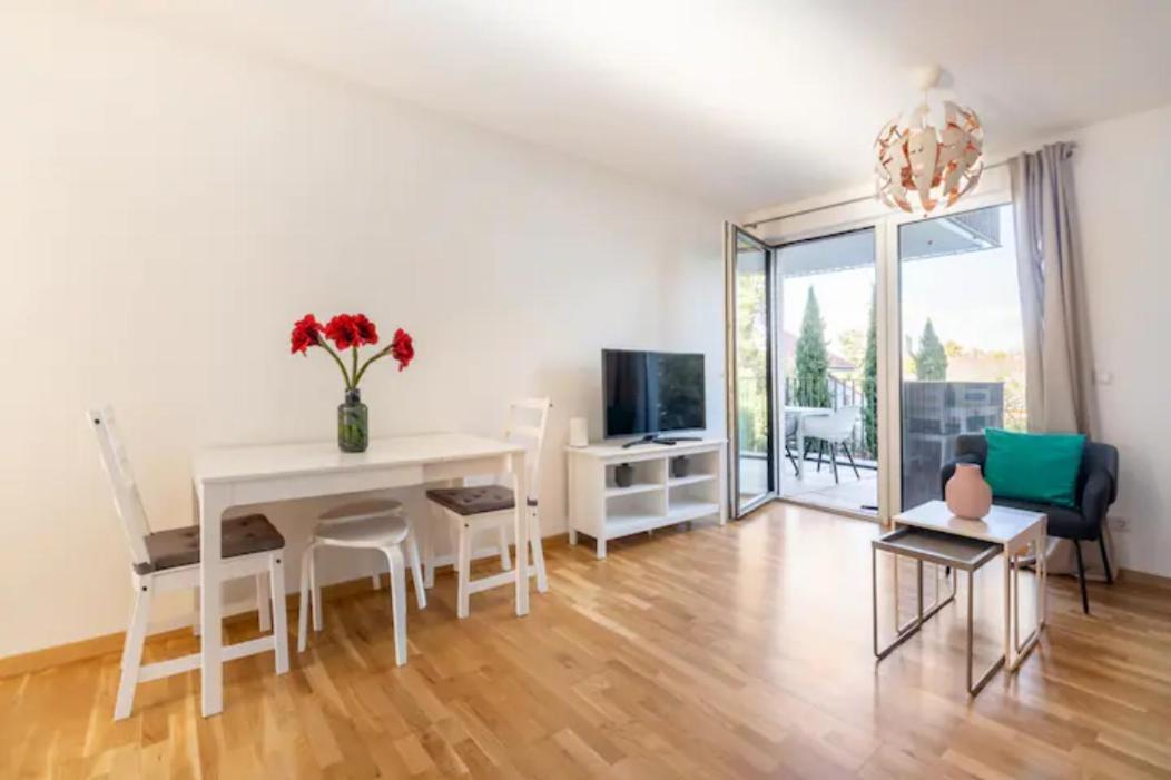 Near Lake Fully Furnished Beautiful Apartment 维也纳 外观 照片